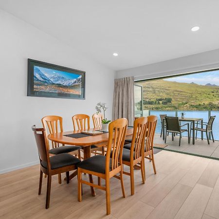 Frankton House - Queenstown Holiday Home Екстериор снимка