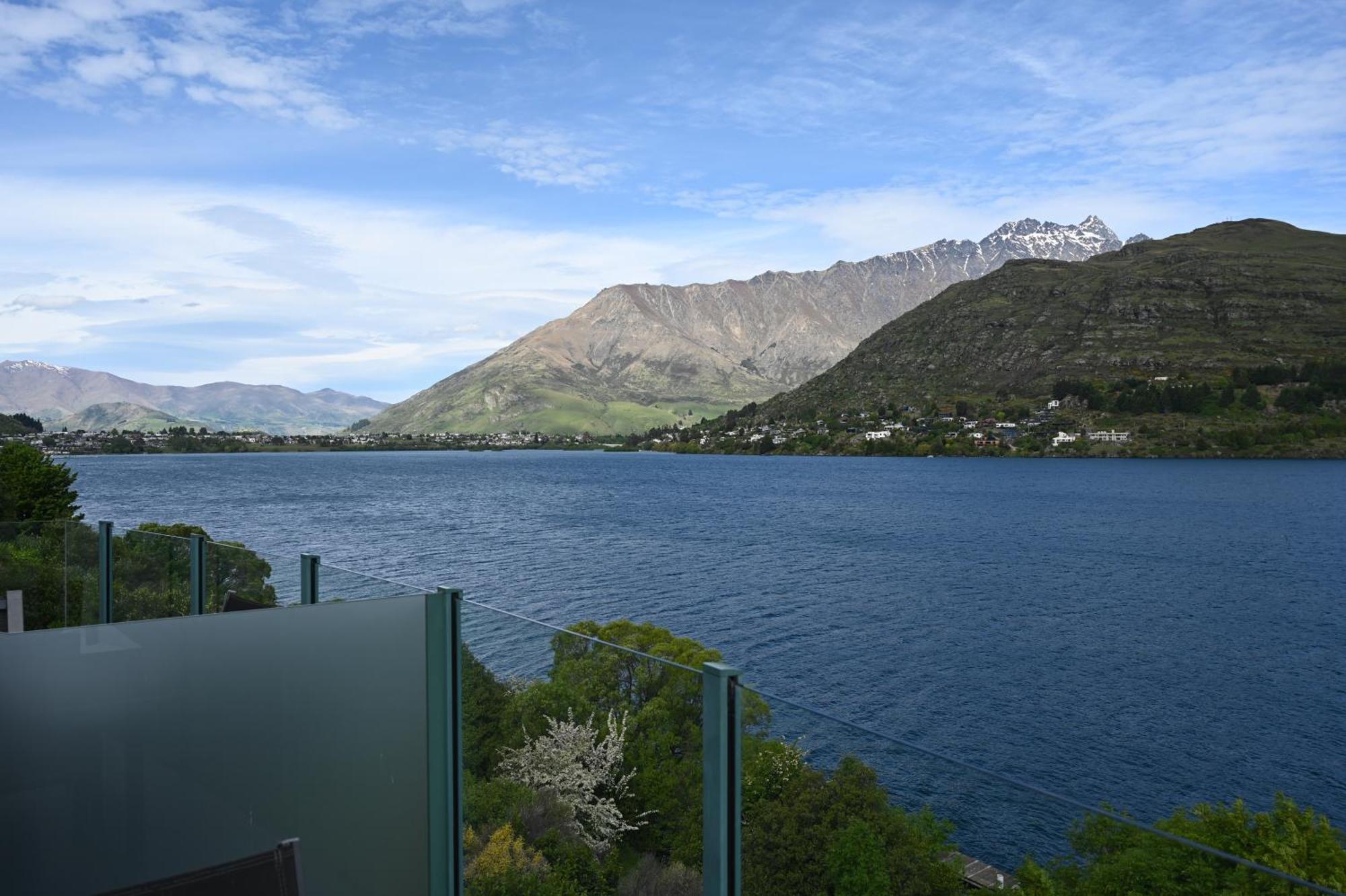 Frankton House - Queenstown Holiday Home Екстериор снимка