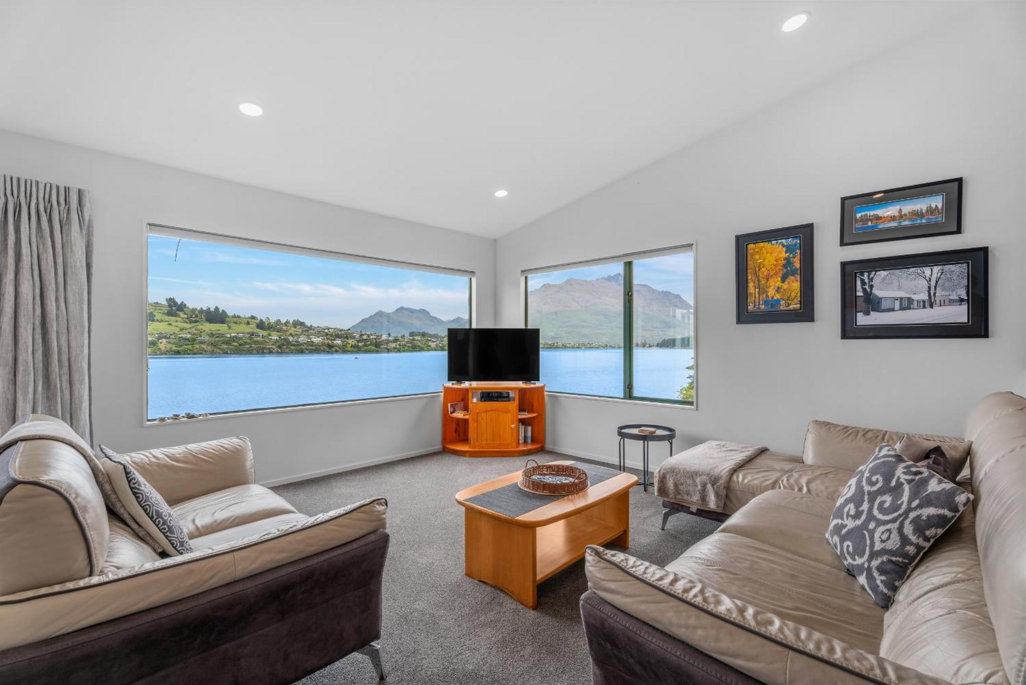 Frankton House - Queenstown Holiday Home Екстериор снимка