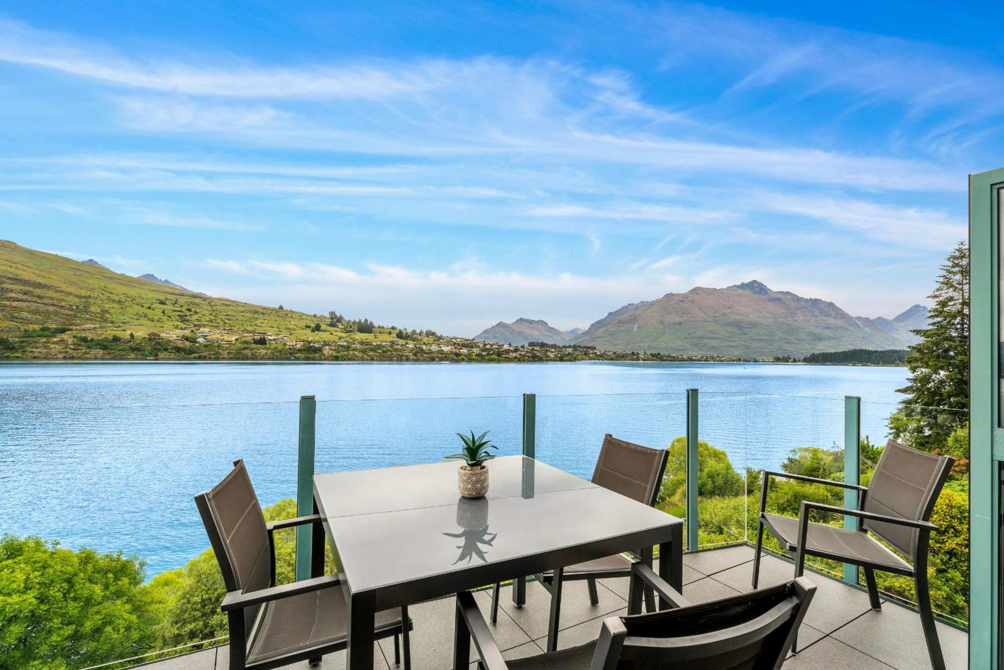 Frankton House - Queenstown Holiday Home Екстериор снимка