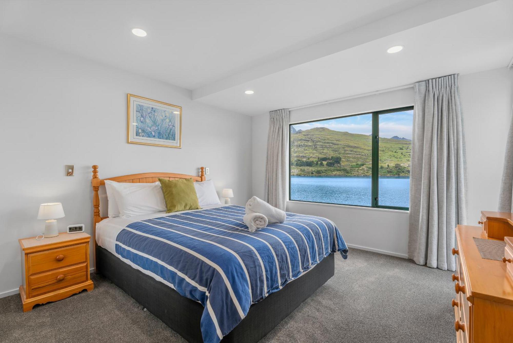 Frankton House - Queenstown Holiday Home Екстериор снимка
